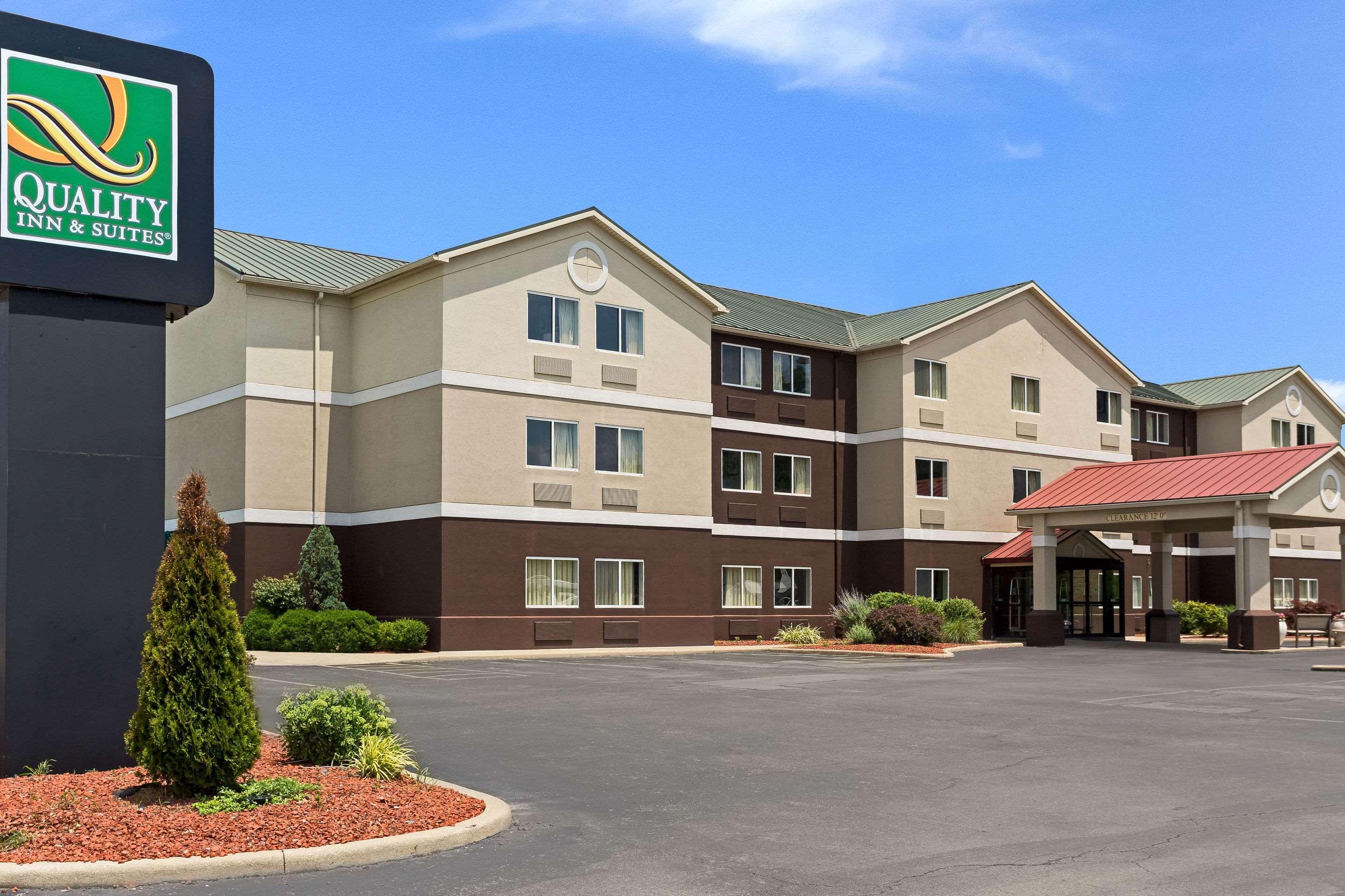 Quality Inn & Suites Ferdinand Εξωτερικό φωτογραφία