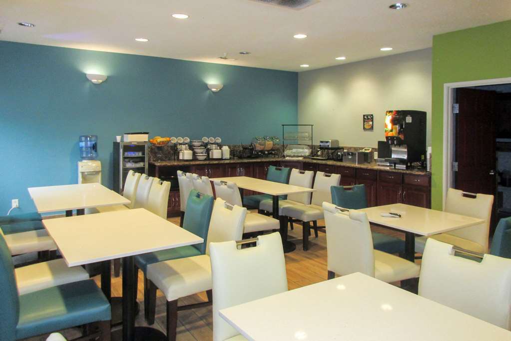 Quality Inn & Suites Ferdinand Εστιατόριο φωτογραφία